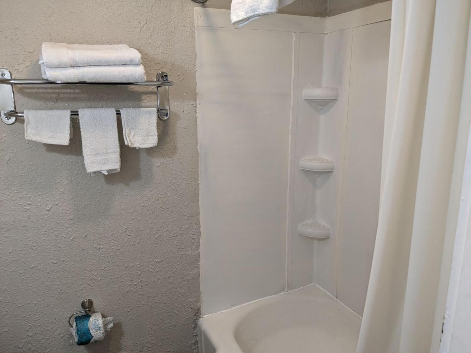 Bea'S Parkway Inn Mount Airy Bagian luar foto